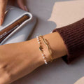 Bracelet et canapé double de mouette