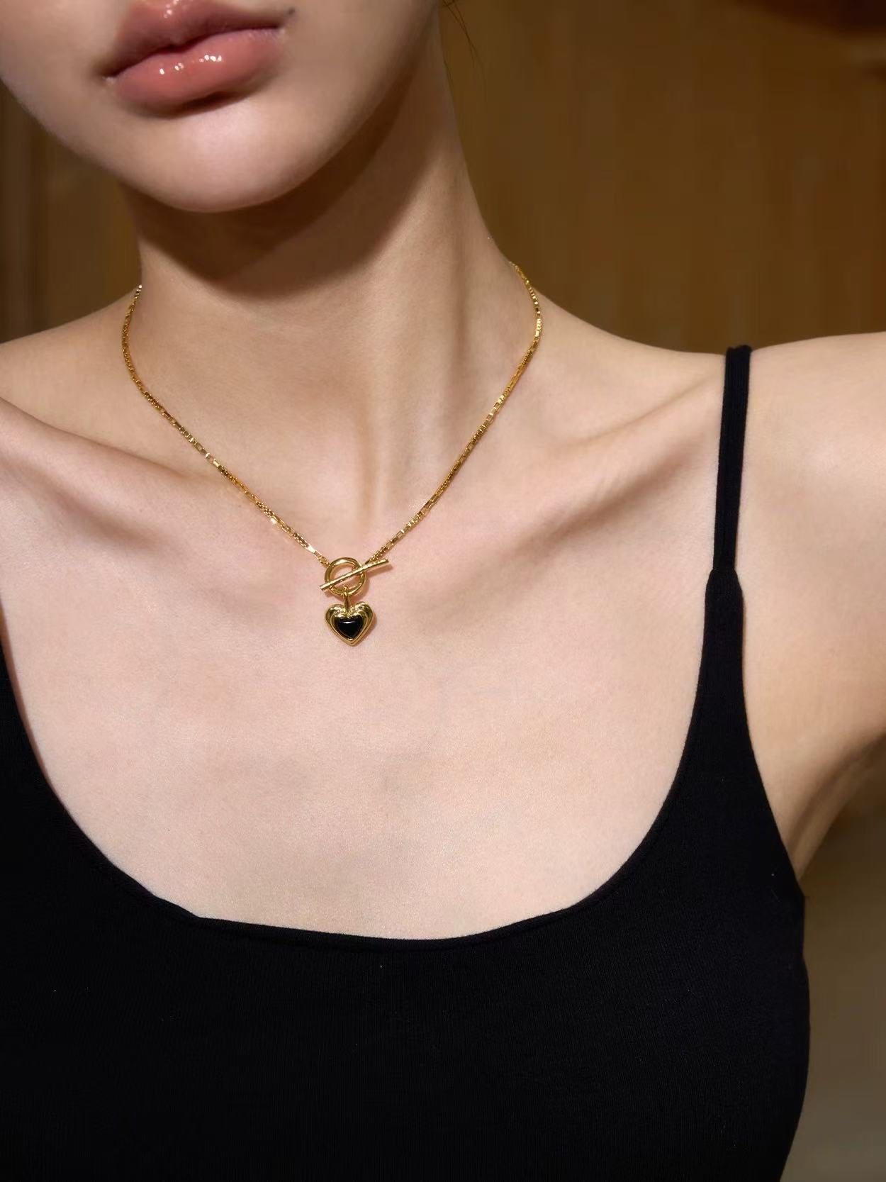 collier Faith